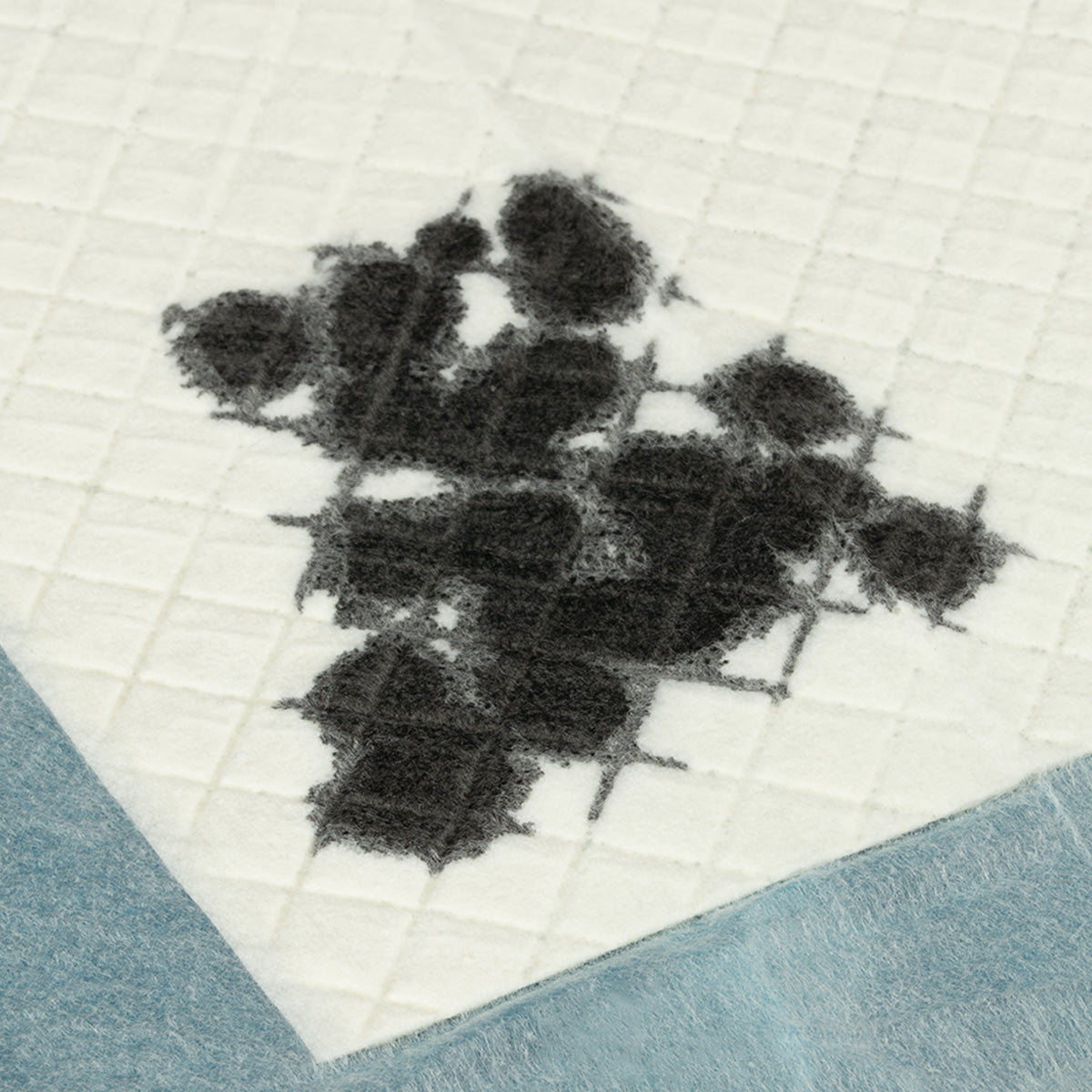 TATTOO EAZER, PROTECTIVE PADS perfect for studio and home tattoo aftercare. Order now at zerohoursupply.eu